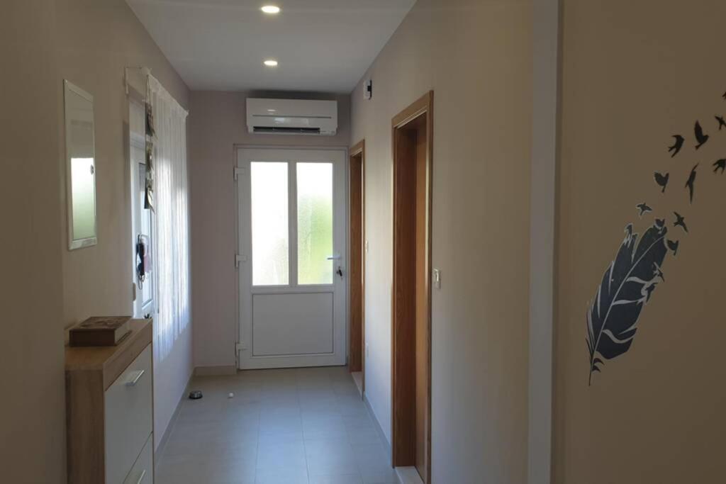 Mustapic - Perfect View, First Row, Possibility Of Fishing Apartment *
