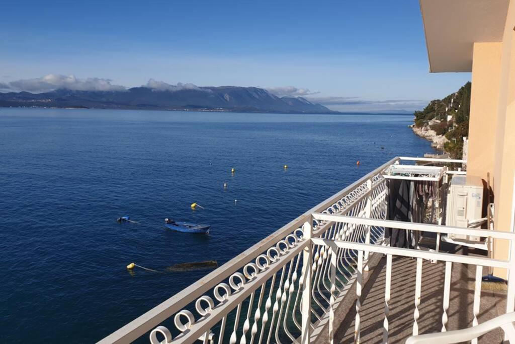 Mustapic - Perfect View, First Row, Possibility Of Fishing Apartment *